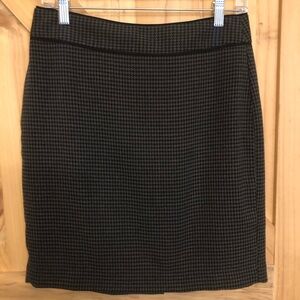 Banana Republic Black/Gray Houndstooth Pencil Skirt Lined Size 6
